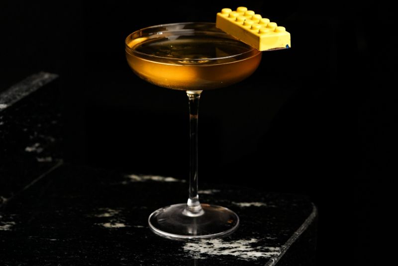 Handshake Speakeasy-drink_LIP-NA50BB24-LIP
